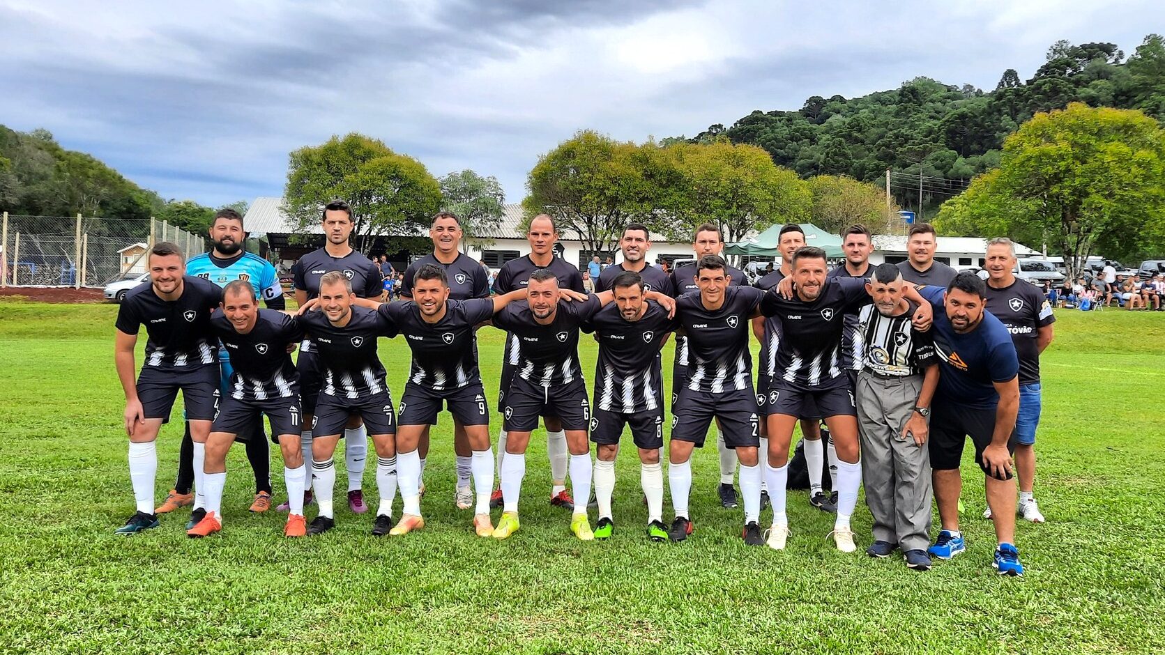 Botafogo goleia e vai à final do Regional da LTF – Agora Laguna