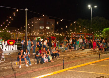 Show de Natal com a banda Terceira Dimensão encerrou a programação de aniversário de Vanini