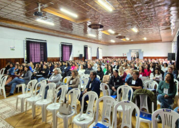 Vaninenses participam do 1º Fórum Regional da Rede de Proteção da Criança e do Adolescente